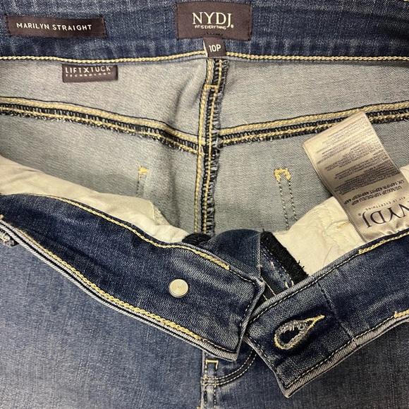 NYDJ Marilyn Straight Leg Stretch Jeans - Sz 10P - Picture 8 of 8
